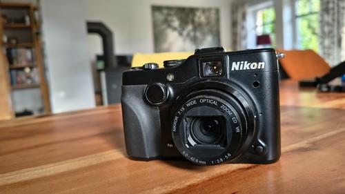 Nikon coolpix p7100 - nikon,