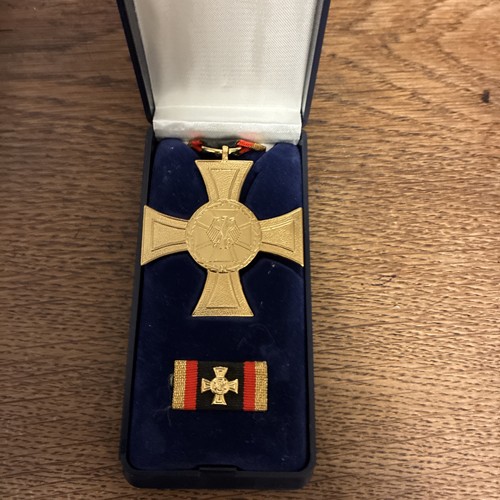 Orden ehrenkreuz der - ,