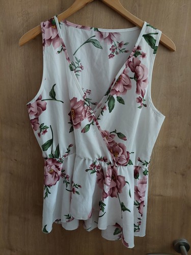 Wickeltop weiß rosa - weiß,
