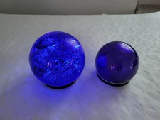 2 beleuchtete Glaskugeln, royalblau von HSE24