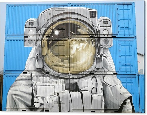 Urban astronaut street art - urban,