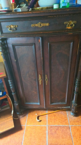 Antiker holzschrank braun - holzschrank,