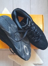 2005 Archive Oakley Thirteen