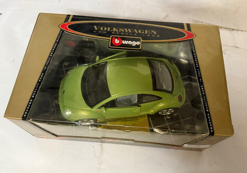 New beetle 1998 bburago - ,