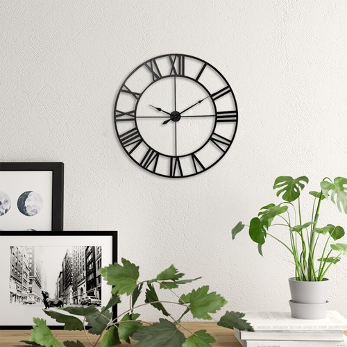 Wanduhr schwarz römische