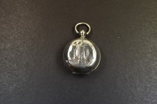 antiker Münzspender, Münzetui in Form einer T-Uhr. wohl Wien um 1900