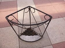 (1162)  Altes  Eisen - Regal   Eckregal