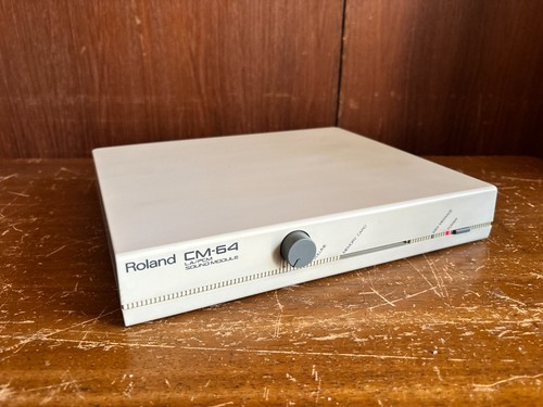 Roland pcm soundmodul - cm-64,