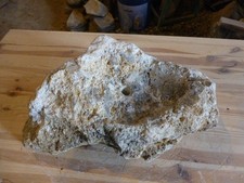 Quellstein Brunnenstein mit