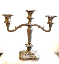 Dreiarmiger Kerzenleuchter