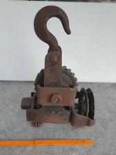 Teil vom Kettenzug Flaschenzug Hebezug Industrie Design Loft Zahnräder