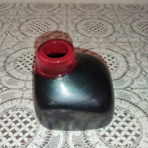 Leonardo red lava vase - leonardo,