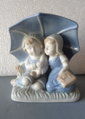 Kinder unter dem regenschirm - kinder,