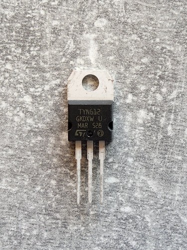 Tyn612 triac thyristor 600v - triac,