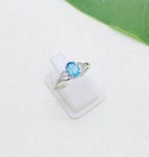 1.75 Karat Blauer Topas &