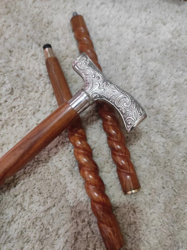 Verzierter gehstock aus - verzierter, holz