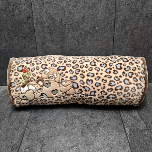 Nici bolster triangle - nici, approx