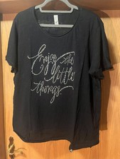 Tredy, schwarzes Shirt, Gr. 3