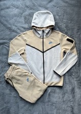 Nike Tech Fleece