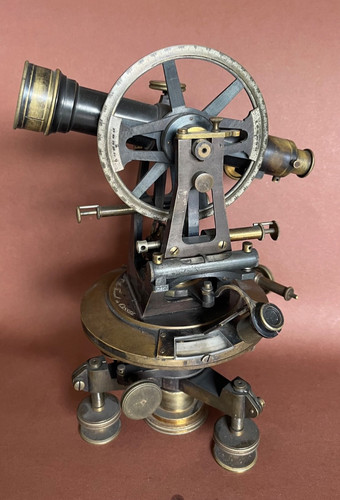 Antik nivilier instrument - antik, otto