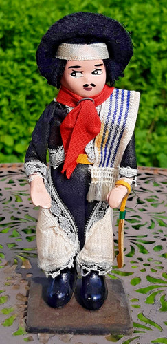 Trachten puppe gaucho aus - trachten,