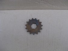 Triumph TWN Oldtimer Neu Ritzel Tessy 125 + 150 ccm Roller 15 Zähne Zahnrad NOS