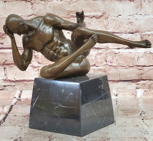 Cesaro bronze männliche - bronze, akt