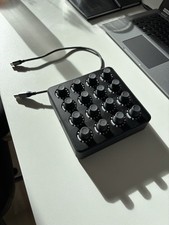 DJ TECHTOOLS Midi Fighter Twister Black USB Controller