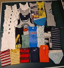 Riesiges Bekleidungspaket