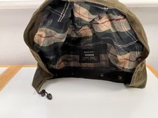 BARBOUR Wachshaube olivgrün