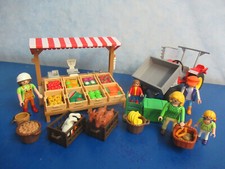 6121 Marktstand Traktor