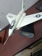 Modellflugzeug Aus Trockenholz