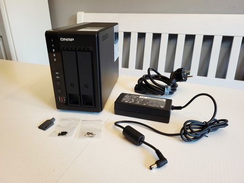 Qnap 253e 8gb quad - ts-253e, quad-core