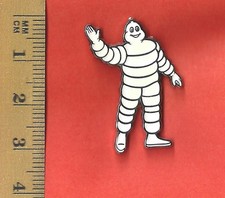 1 x Michelin Männchen Bib Pin weiß aus meiner Sammlung Lagerfach Nr.  817