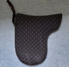 Satteldecke schwarz Pferd Reiter Sattelunterlage Dressur