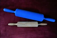 2x Set Silikon und Holz Nudelholz Teigroller Teig Rollen Ausroller Fondant Pizza