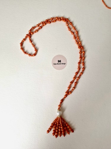 Korallen kette mit - quaste,