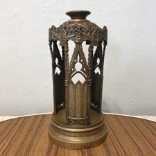 Flaschenhalter Neogotik