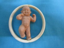 alte Babyrassel mit Beißring Heli Plaste Zelloid Kinderassel Rassel Baby