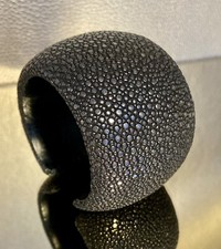 Rochenleder Armreif  Samba von a cuckoo moment - Schwarz - 50mm - neuwertig