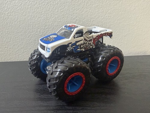 Kamikaze monster machines - monster,