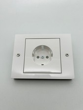 Gira 021166 System TX_44 1-fach Rahmen Einsatz Steckdose Reinweiß o. Dichtring N