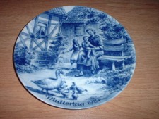 BERLIN DESIGN MUTTERTAGSTELLER