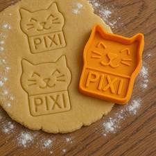 Katzen Plätzchen Ausstecher personalisiert – Name einprägbar – Keksstempel Katze