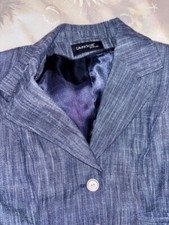 Laura Scott Woman - Business