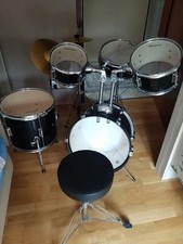 Schlagzeugset kaum benutzt