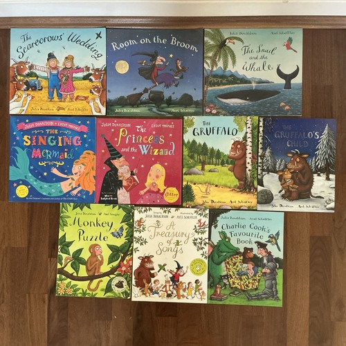 Julia donaldson axel - julia, &