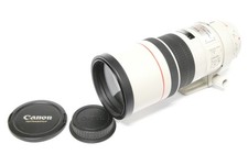 Canon EF 300 mm / 4 L IS USM