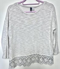 Leichter Feinstrickpullover