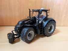 Case IH Optum 300 CVX Black